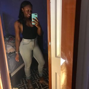 Meet your Posher, Dana